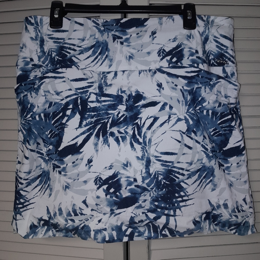 Floral skort by SC&CO, blue and white